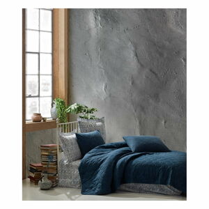 Tmavě modrý přehoz přes postel se 4 povlaky na polštář z ranforce bavlny Mijolnir Aden, 220 x 240 cm