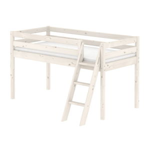 Bílá středně vysoká dětská postel z borovicového dřeva s žebříkem Flexa Classic, 90 x 200 cm