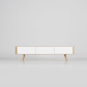 Televizní stolek z dubového dřeva Gazzda Ena, 180 x 42 x 45 cm