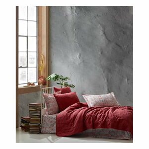 Červený přehoz přes postel se 4 povlaky na polštář z ranforce bavlny Şaheser Aden, 220 x 240 cm