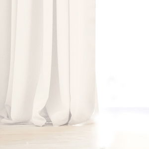 Bílý závěs DecoKing Pierre, 140 x 270 cm